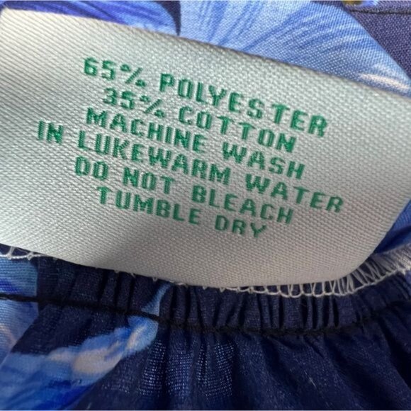 Hawaiian Hibiscus Floral MuuMuu - Picture 6 of 6